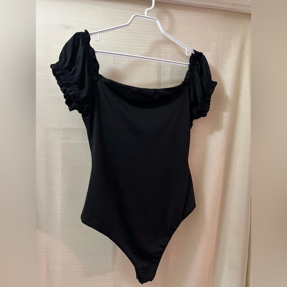 ⚪️ princess Polly XX black off the shoulder sleeve body suit size 8 - Picture 5 of 6